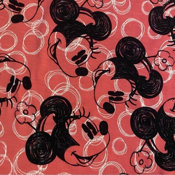 Lularoe disney Minnie Mouse baseball graphic shirt size medium - Picture 2 of 7